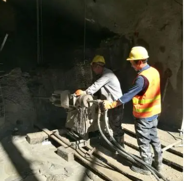 周矶管理区水下抗分散灌浆料特点 水下不分散注浆料介绍