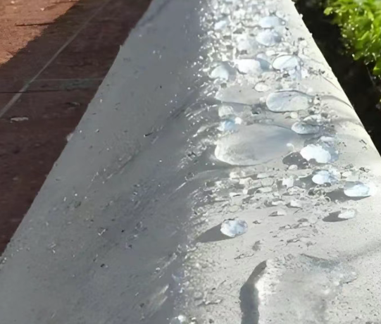 周矶管理区硅烷浸渍涂料在混凝土保护中的应用